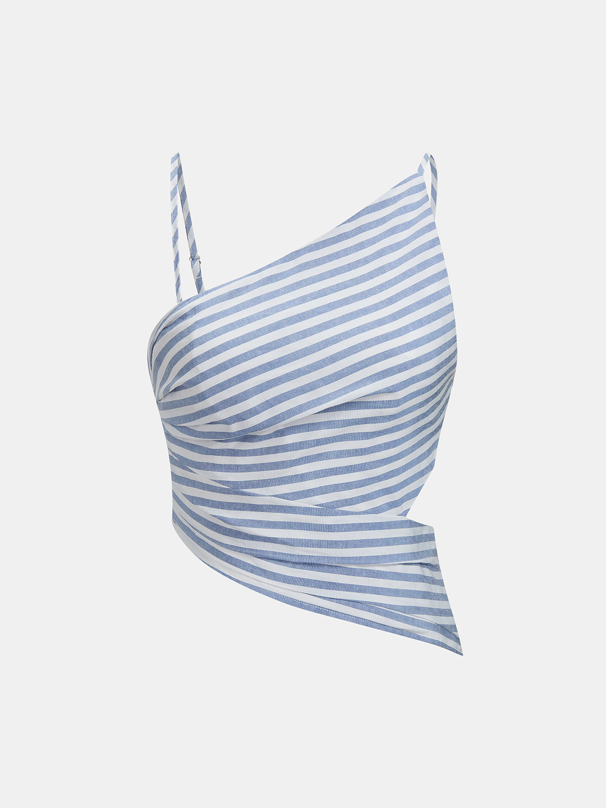 Conjunto de rayas azules con top asimétrico y pantalón corto