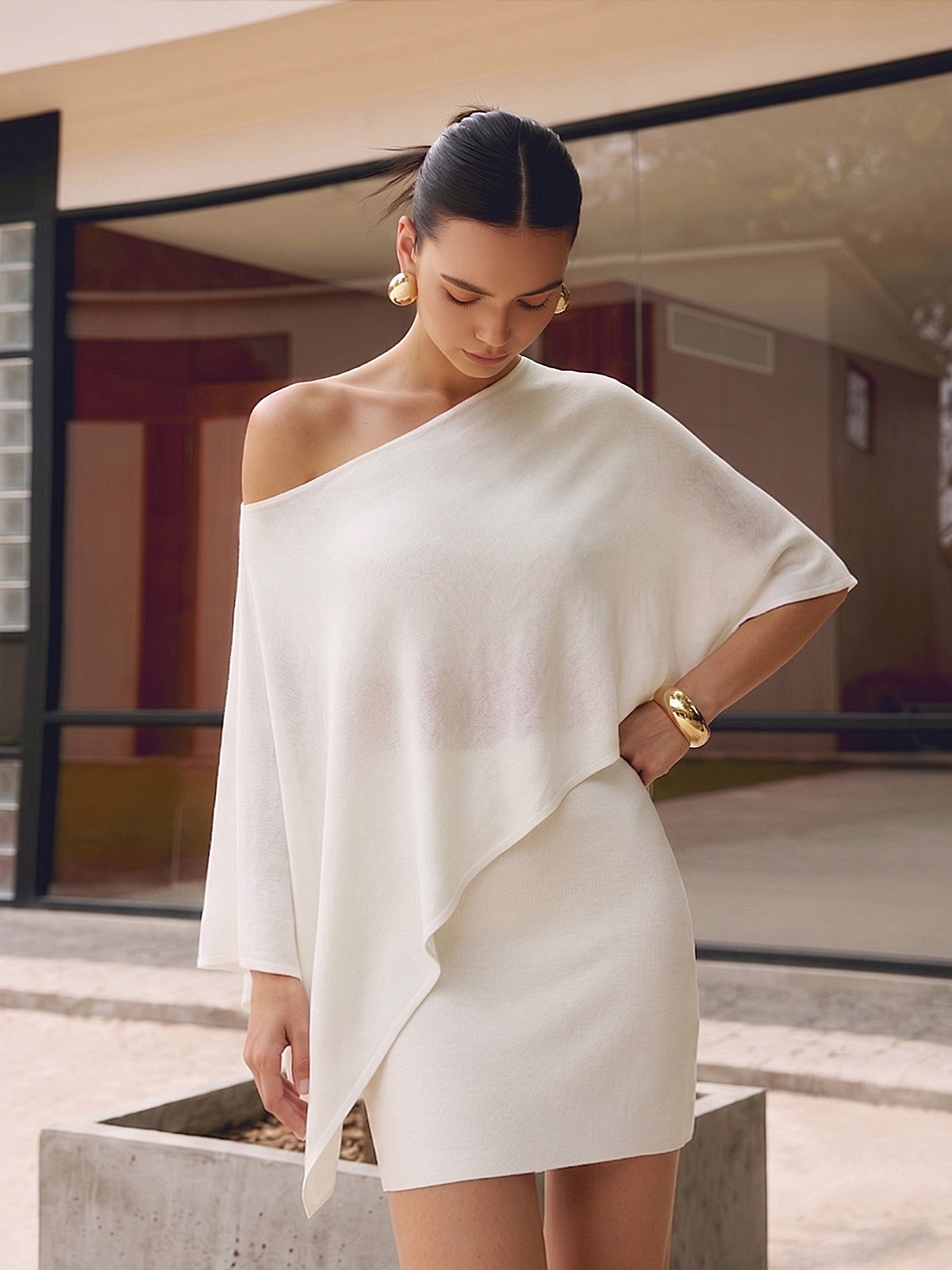 🤍Conjunto Elegante con Detalles Asimétricos